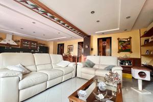 PORZIONE DI BIFAMILIARE A MARANO DI NAPOLI