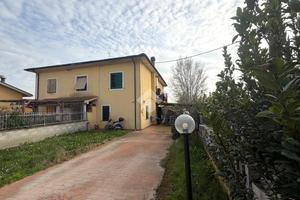 CASA SEMINDIPENDENTE A SAN MINIATO