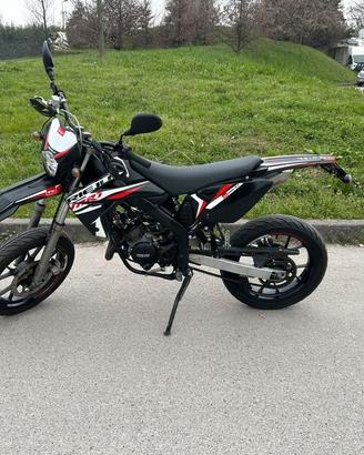 Rieju MRT 50 Motard (2019) – Scarico LeoVince