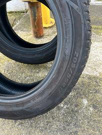 4 gomme Laufenn invernali 205/55 R 17 95 V