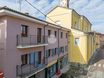 2 LOCALI A NARZOLE