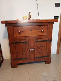 Credenza legno massiccio 