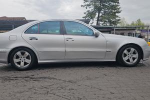 Mercedes Classe  E270 Avantgarde  MANUALE
