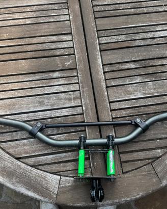 Naked scooter
