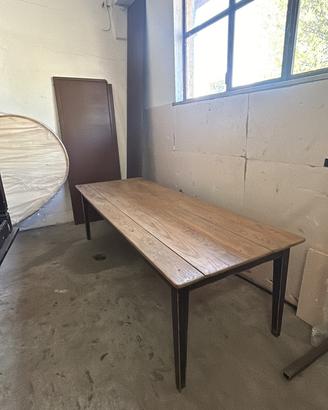 Tavolo in legno