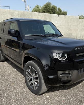 Land Rover Defender 110 3.0D I6 200 CV X-Dynamic S