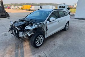 SEAT Leon Sportstourer 2.0 tdi 115cv INCIDENTATA