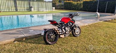 MV Agusta brutale dragster 800