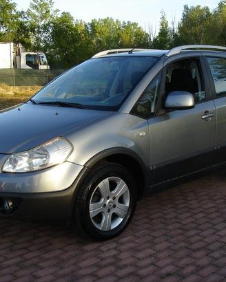 FIAT Sedici 1.9 MJT 4x4 Emotion..