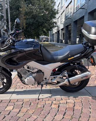 Yamaha TDM 850 4TX 2001 FMI – gomme nuove e ricamb
