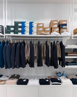 Arredamento, arredo per negozio di abbigliamento