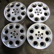 Cerchi in lega completi di gomme alfa romeo 166