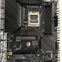 MSI B650 Tomahawk Max - DDR5, PCIe 4.0, Wi-Fi 6E