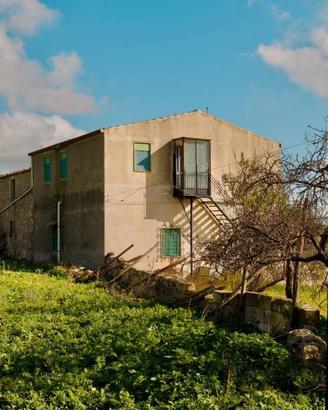 Marina di Ragusa - Villa con Terreno