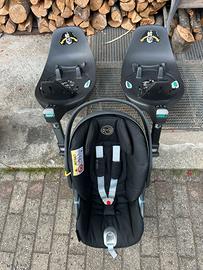 Ovetto Cybex con inserto neonato