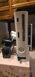 Xbox 360 con controller, alimentatore e kinect