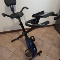 Cyclette per allenamento 