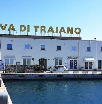 Posto barca Riva di Traiano
