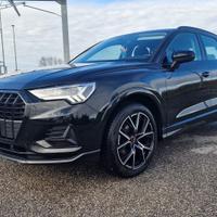 Audi Q3 35 TFSI S tronic Identity Black