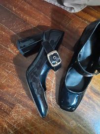 scarpe in vernice nuove n 39