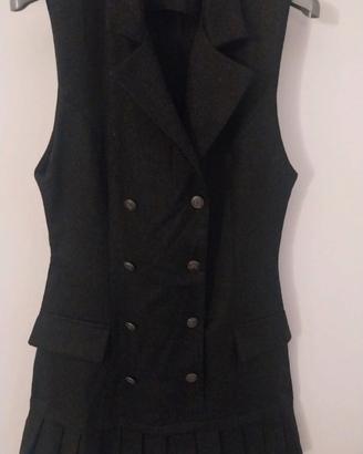 Vestito in pura lana vergine 