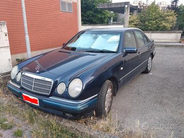 Mercedes 200E Kompressor