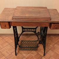 Macchina da cucire vintage Singer