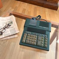Calcolatrice vintage Olivetti funzionante