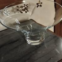 ciotola in cristallo con applicazioni di fiori in 