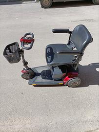 scooter elettrico per disabili e anziani 