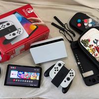 Nintendo Switch OLED white con accessori