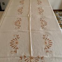 Tovaglia ricamata vintage