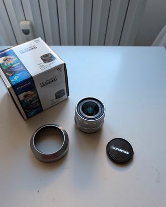 Olympus M.Zuiko 25mm F1.8 come
nuovo