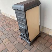 Stupenda stufa a legna come  nuova