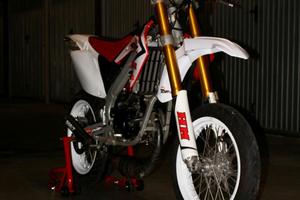 HM 50 (73) motard anno 2016