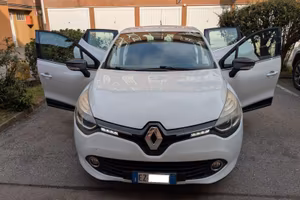 Renault Clio IV Costume National