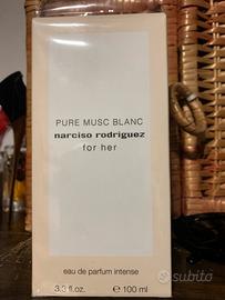 Pure musc blanc