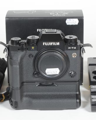 FUJI X-T4 Corpo 1400 scatti (2 batt)+BG originale