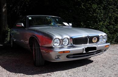 Jaguar XJ8 3200 V8