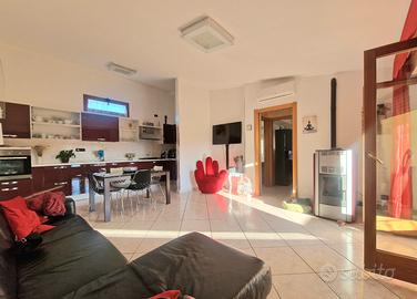 Trilocale con veranda