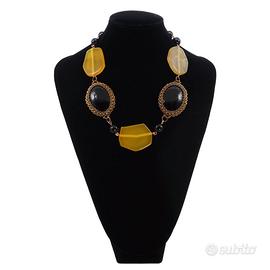 collana corta grandi pietre nere  gialle boho chic