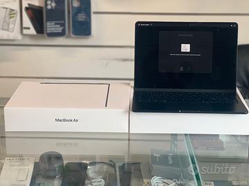 MacBook Air 13 M2 256GB 8GB RAM-Garanzia 1 Anno