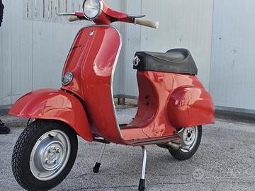 Vespa 3 marce piaggio 50 N anno 1967 V5A1 Rossa