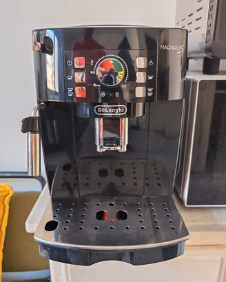 DeLonghi Magnifica S