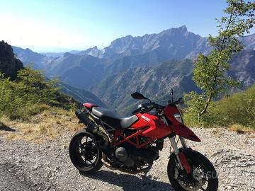 Hypermotard 796