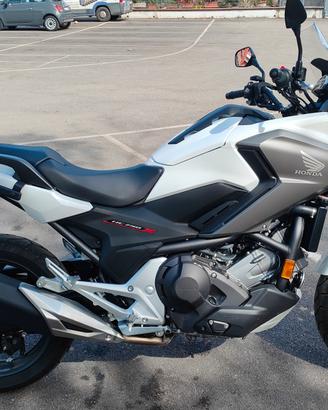 HONDA NC 750X DCT COME NUOVA