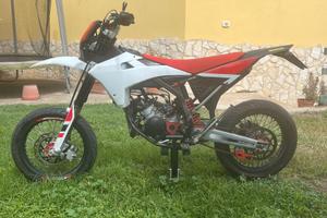 FANTIC MOTARD
