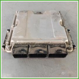 Centralina Motore Iniezione ECU Bosch 0281010556