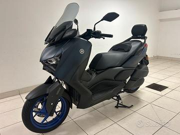 Yamaha X-MAX 300