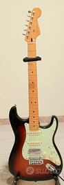 FENDER chitarra elettrica Player Plus e borsa